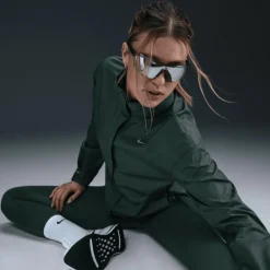 Nike Hardloopkleding*Fast Repel hardloopjack dames vintage green black